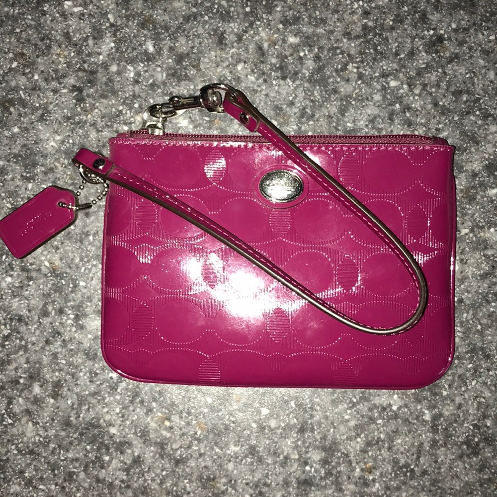 Like NEW Coach wristlet